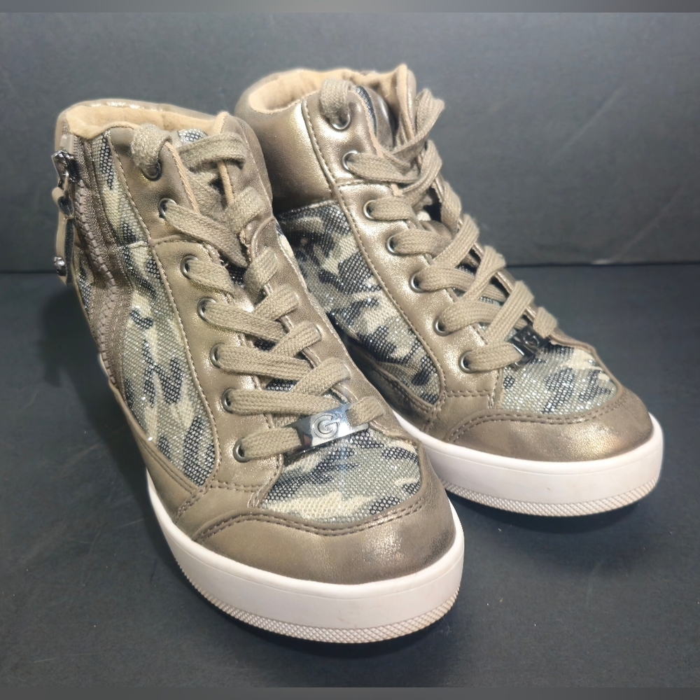 GBG Los Angeles Nelly Faux Leather Camouflage High-top Sneakers Size 7 image 3